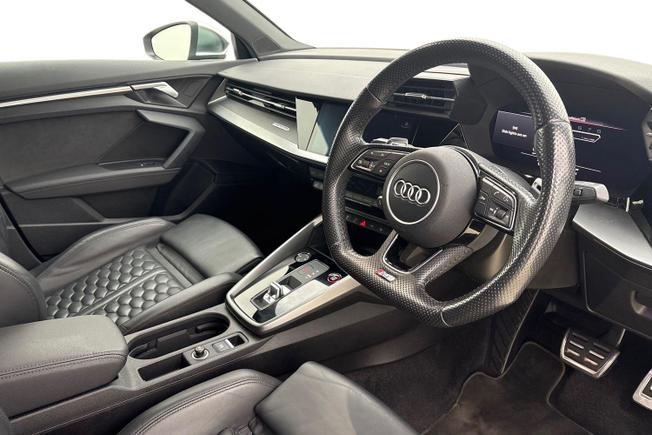 AUDI RS3 Photo 7
