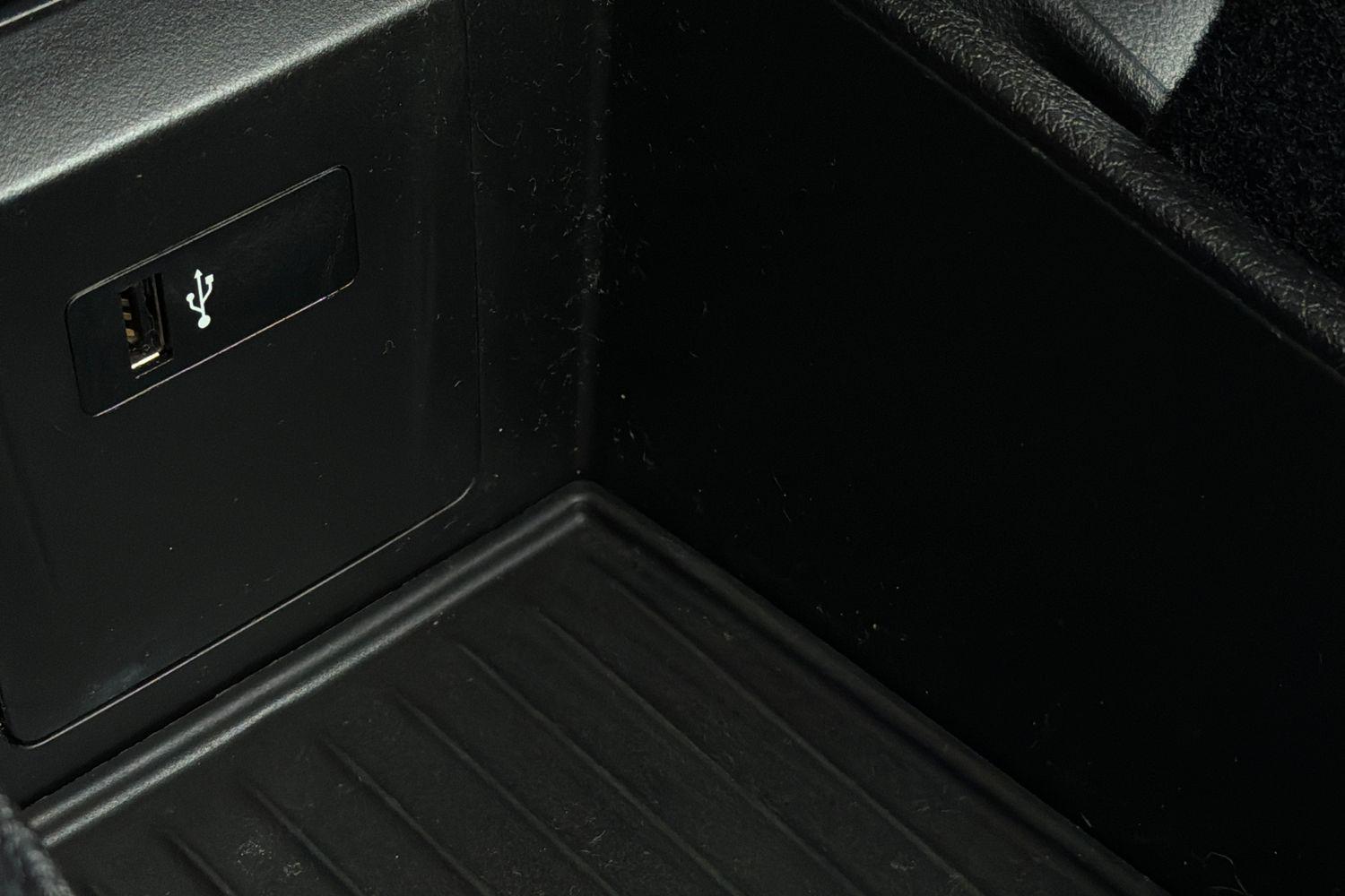 BMW 2 SERIES Photo 39