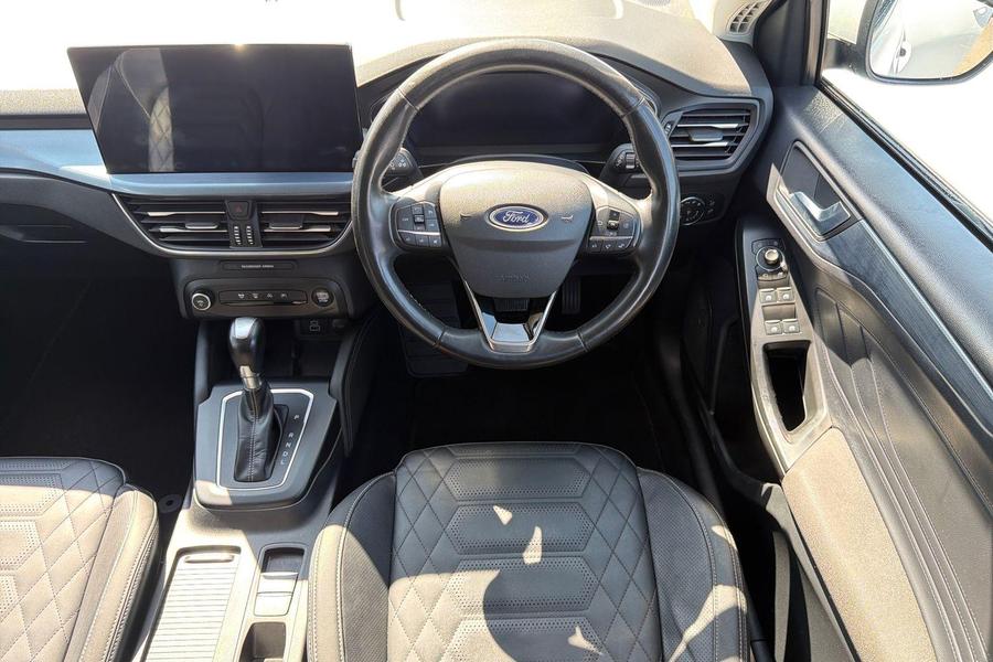 Ford FOCUS Photo autoimg-4bf11d27c50eba4cc4d9a696bbd40845ab5a6149.jpg