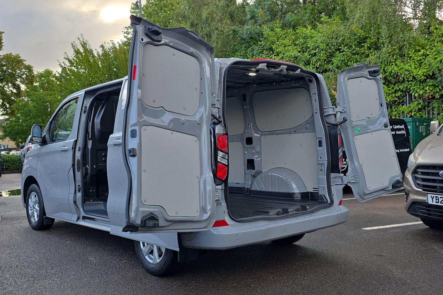 Ford TRANSIT CUSTOM Photo 6