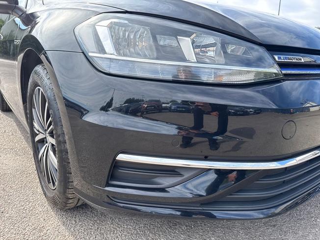 VOLKSWAGEN Golf Photo 19