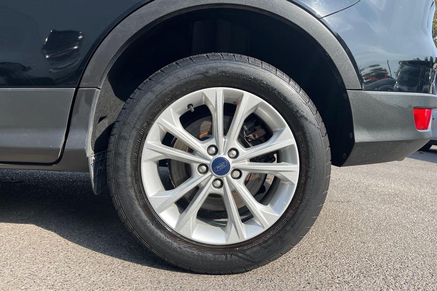 Ford KUGA Photo autoimg-4bf5cc8434dde0192ca253c229545e4bb687074b.jpg