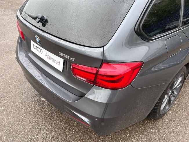 BMW 3 Series Photo 25