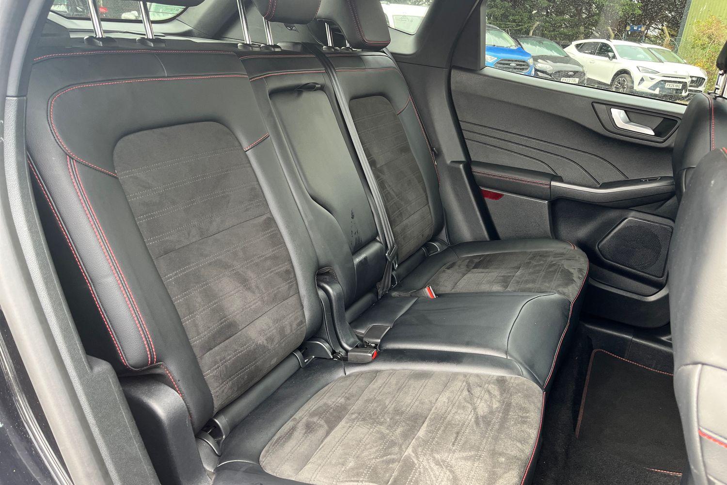 Ford KUGA Photo 19