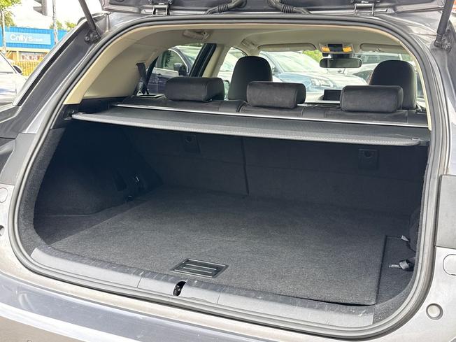 LEXUS Ct Photo 39