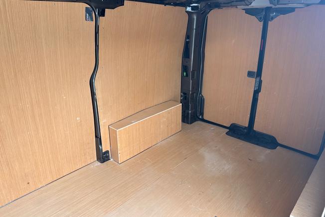 VOLKSWAGEN Transporter Photo 9