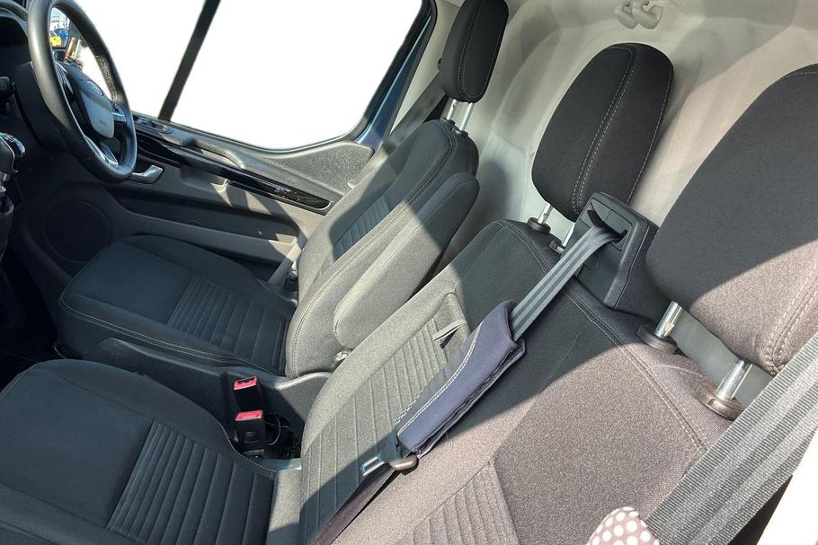 Used FORD TRANSIT CUSTOM YO23NPE 11