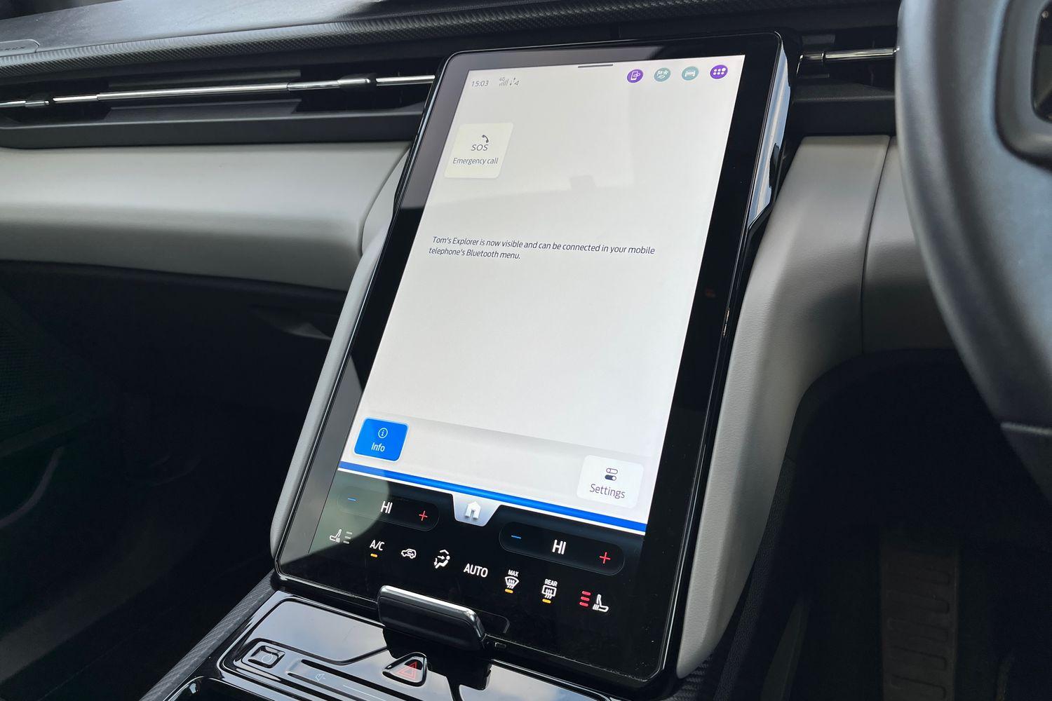 Ford Explorer Photo 26