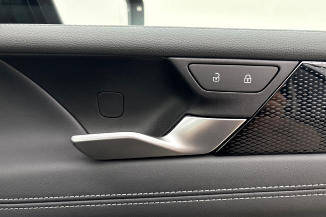 VOLKSWAGEN  Tiguan  Photo 26