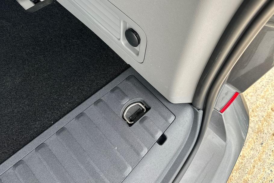 Used FORD TOURNEO CUSTOM YM25LNP 39