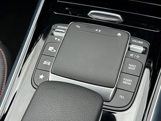 MERCEDES-BENZ GLA Photo 55