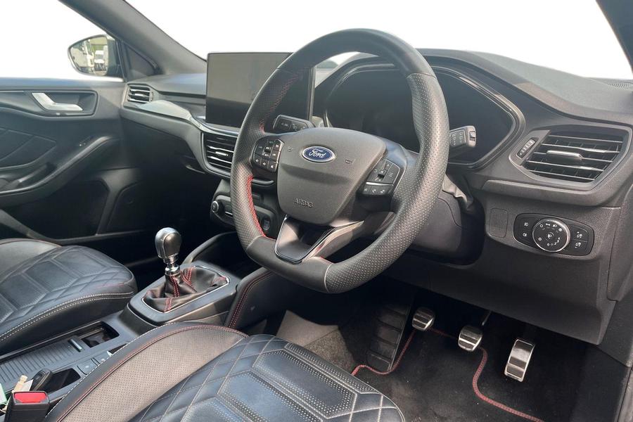 Ford FOCUS Photo autoimg-4c0c9aeb44cbca59014282235b38babcc3d4d88e.jpg