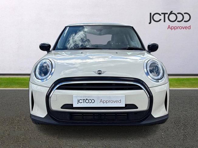 MINI Hatch Photo 8