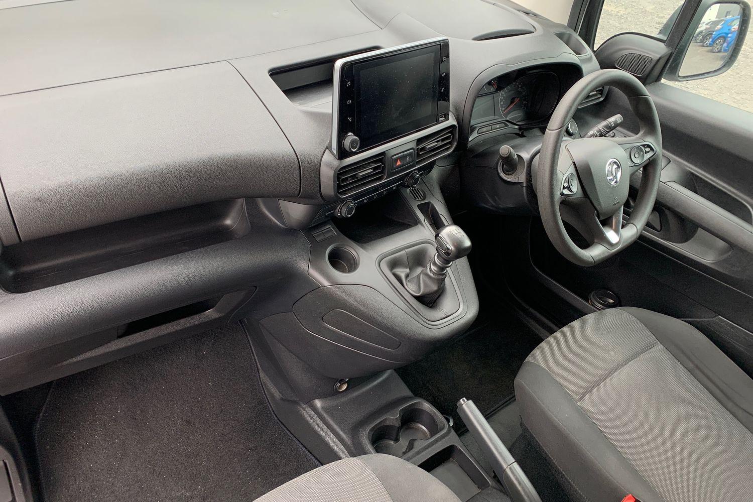 2023 Vauxhall Combo 1.5 Turbo D 2300 Prime Panel Van L2 H1 in White with 84K - vehicle photo 11 for sale on PureCar
