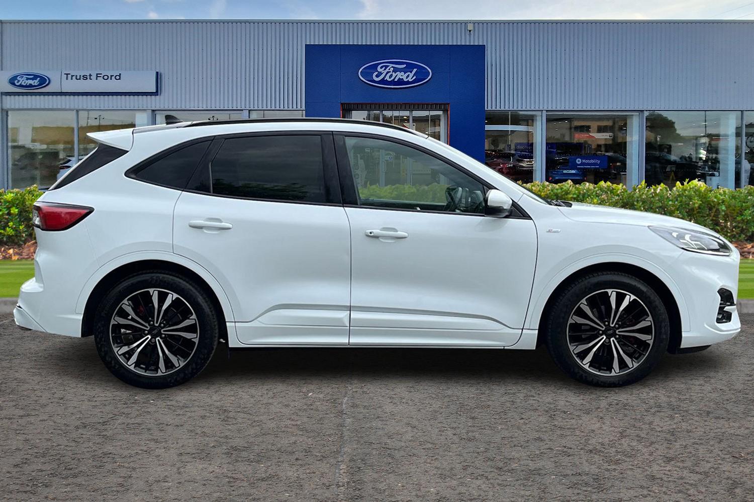 Ford KUGA Photo 2