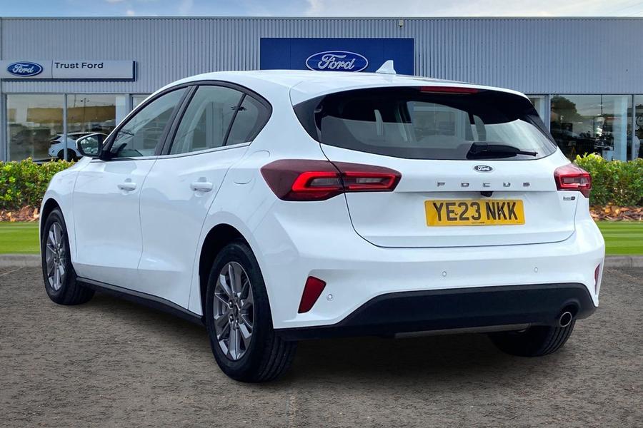 Ford FOCUS Photo autoimg-4c18fef2f6882c9d384a976ba05e91cb38a5e186.jpg