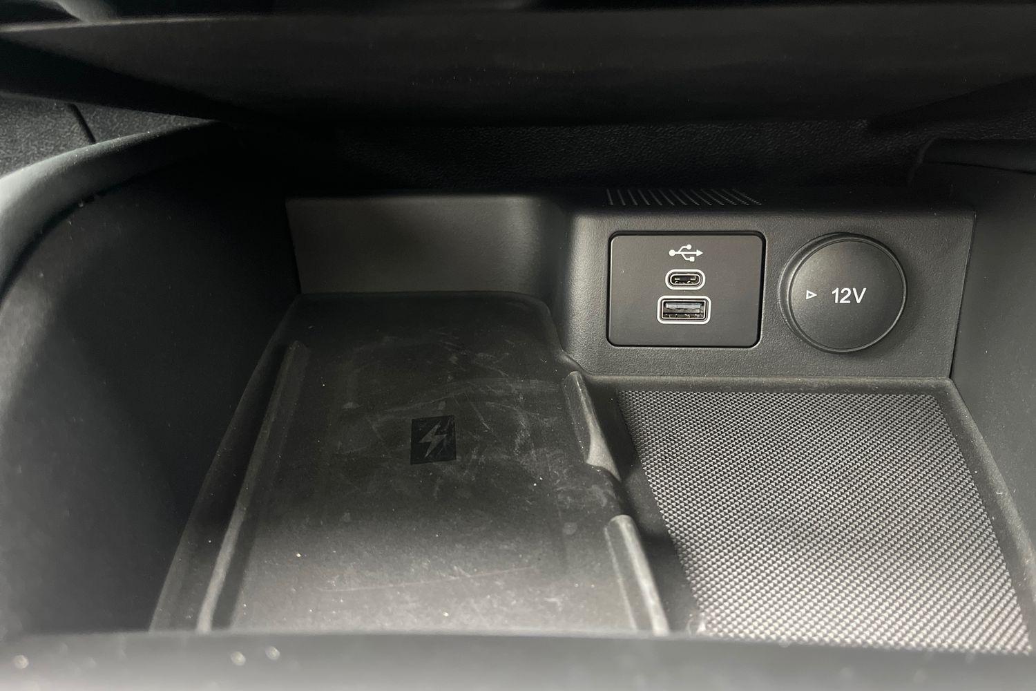 Ford KUGA Photo 26