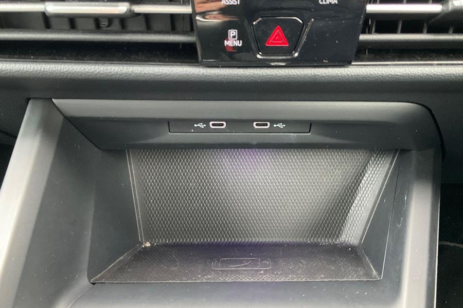 Volkswagen GOLF Photo autoimg-4c1be81c15d155e37a29c1d2a447397ad30c35a7.jpg