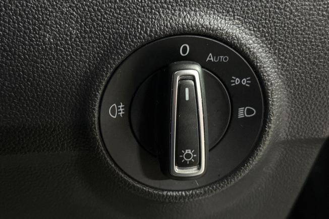 VOLKSWAGEN T-Roc Photo 25