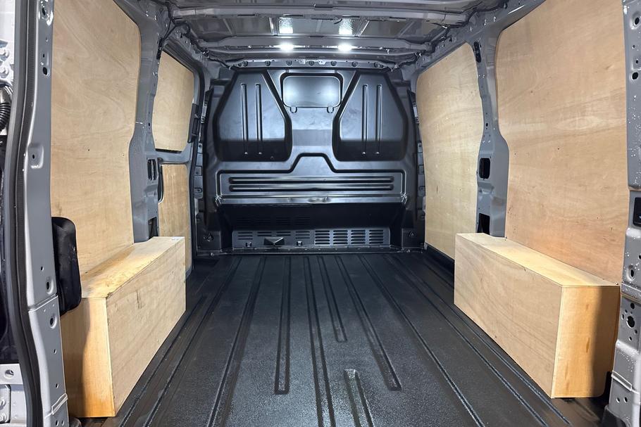 Used Ford E-TRANSIT CUSTOM WR75HZD 8