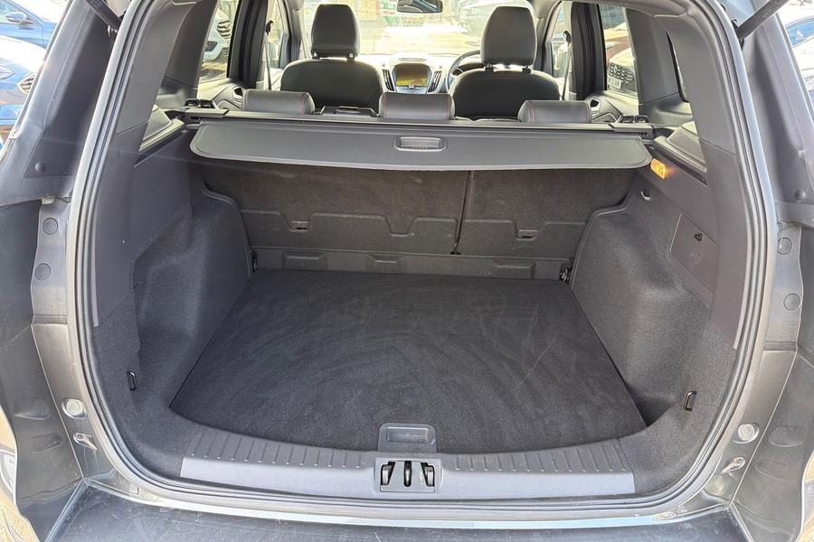 Ford KUGA Photo autoimg-4c2c647fe07e0818c9258c191230fc07d28ed6f2.jpg