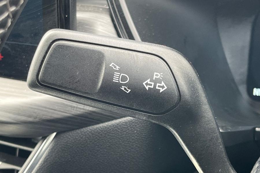 Ford KUGA Photo autoimg-4c2cee4c7248e511fc9cb03d81dc63f27f842e14.jpg