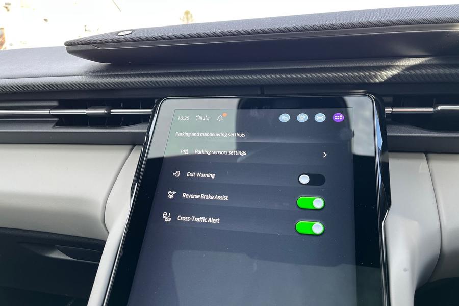 Ford Explorer Photo autoimg-4c2ecf5190fe7d371469776d36c493a314e26212.jpg