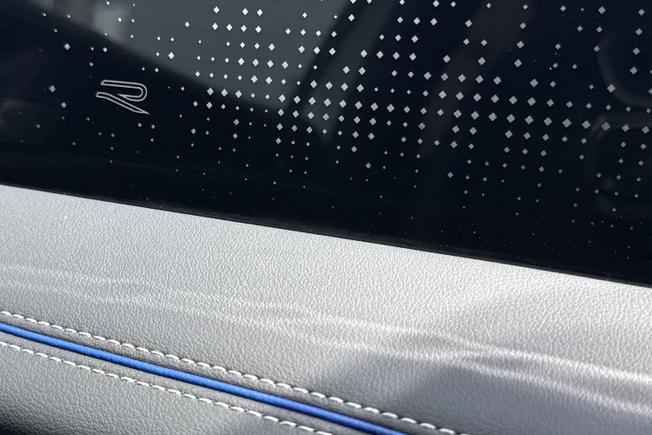 VOLKSWAGEN Tiguan Photo 28