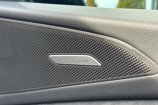 AUDI Q6 E-Tron Photo 33