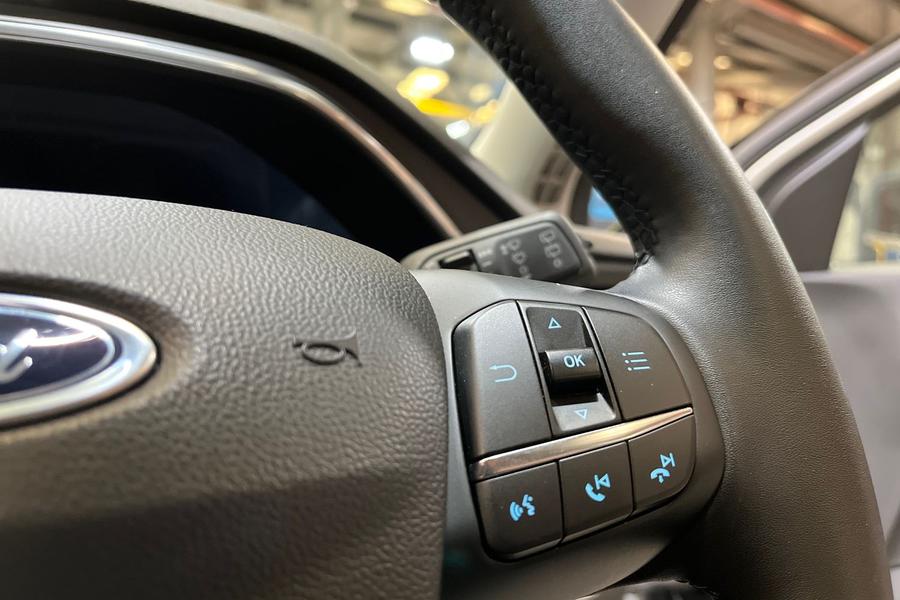 Ford FOCUS Photo autoimg-4c34cc8bd7e27adaedd5be69f200b08cc5558207.jpg