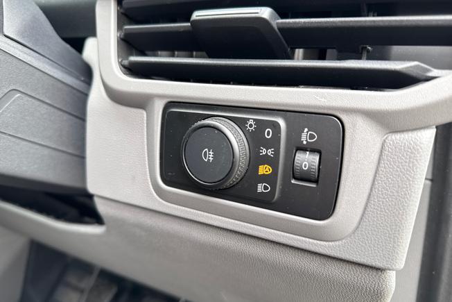 VOLKSWAGEN Transporter Photo 37
