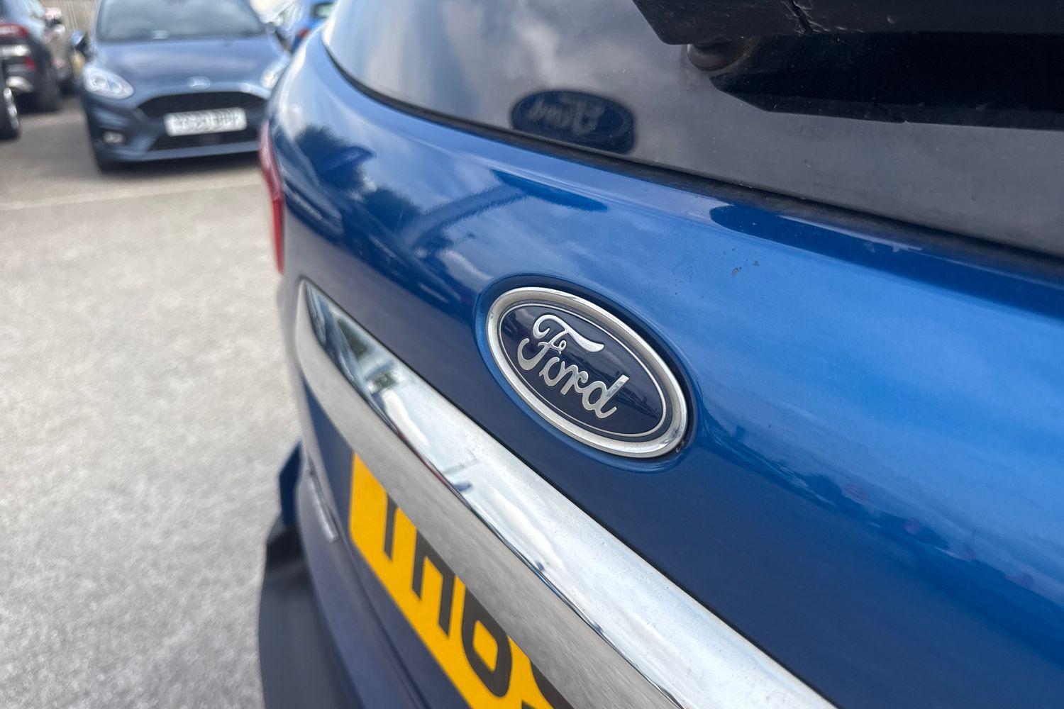 Ford ECOSPORT Photo 36