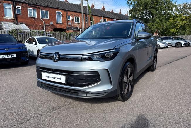 VOLKSWAGEN Tiguan Photo 22