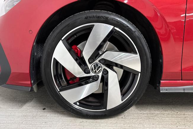 VOLKSWAGEN Golf Photo 5