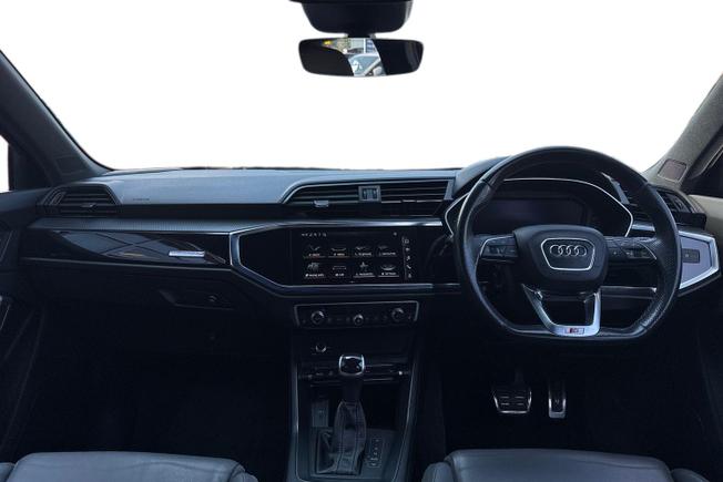 AUDI Q3 Photo 10
