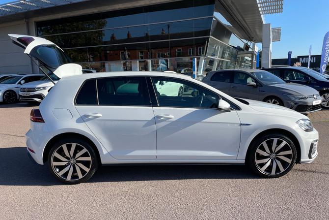 VW Golf GTE Plugs In The GTI For Guilt-free Fun Autoblog, 48% OFF