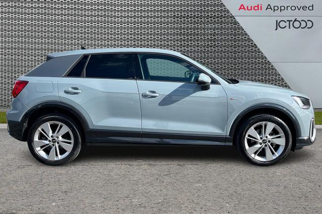 Audi Q2 Photo 4