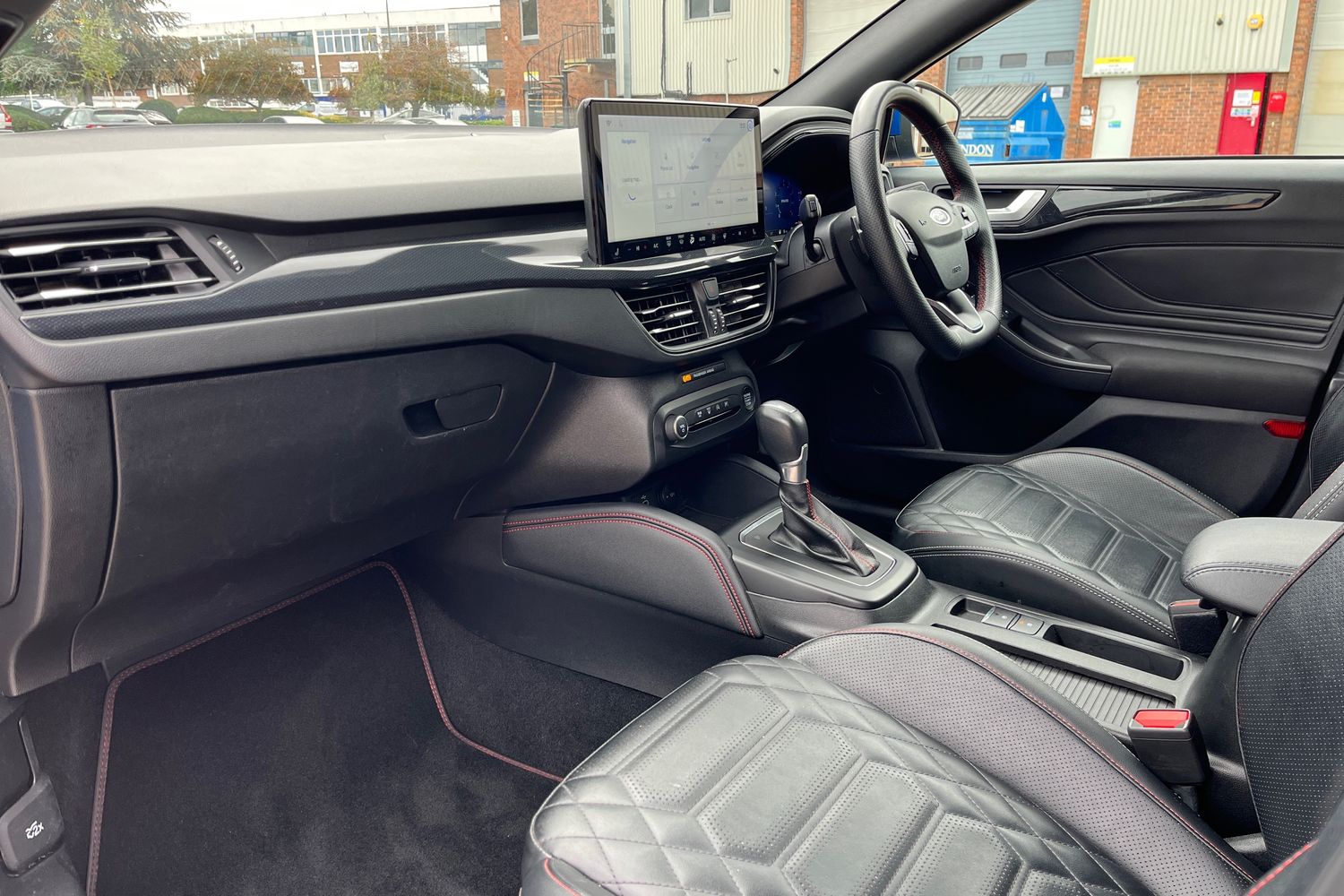 Ford Focus Photo 17