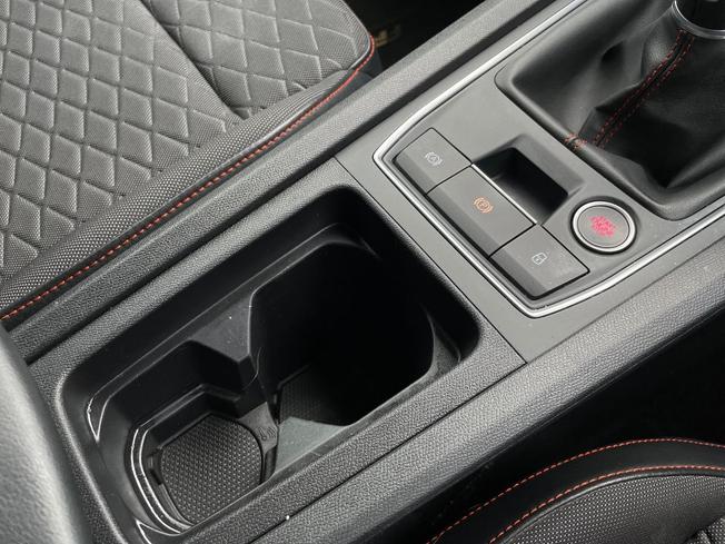 SEAT Leon Photo 39