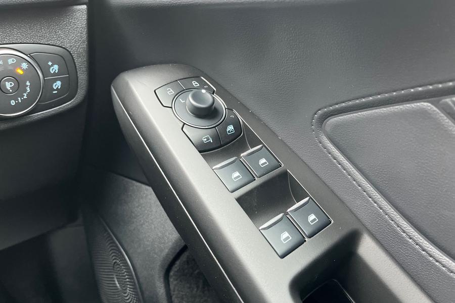 Ford Focus Photo autoimg-4c4d26f636dd6156db7df1db9ceabaaf9235ec60.jpg