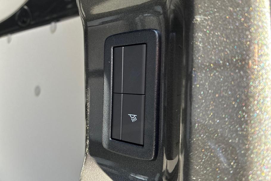 Used Ford TRANSIT CUSTOM SW26GWV 25
