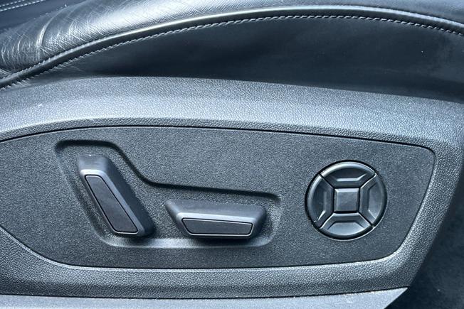 AUDI Q8 E-Tron Photo 26
