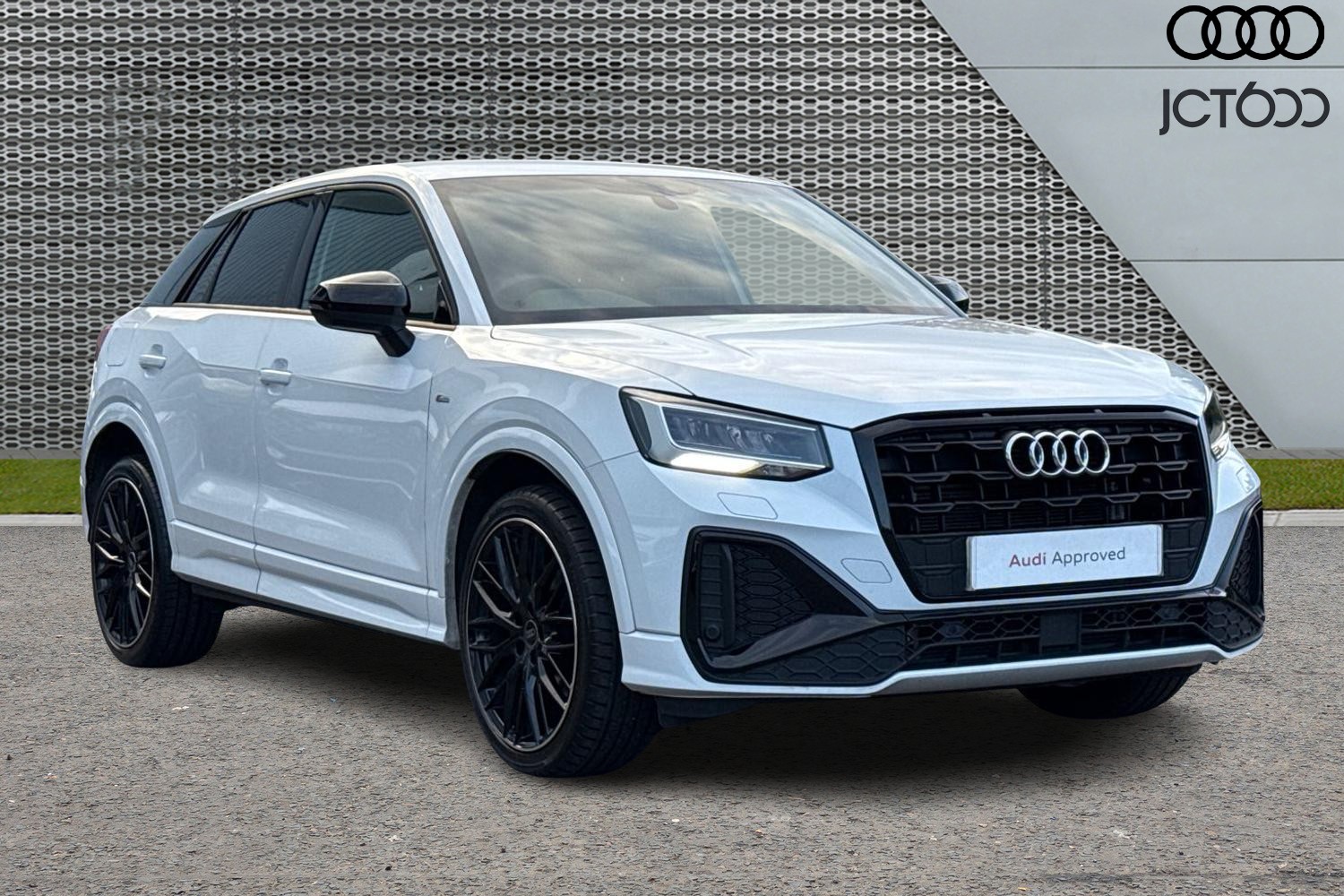 2023 Audi Q2