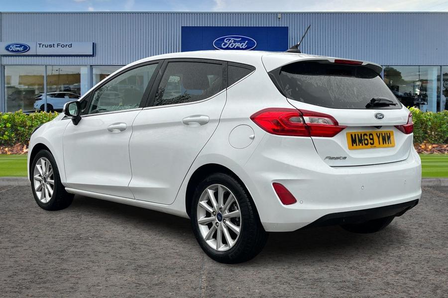 Ford FIESTA Photo autoimg-4c5792cabbf1c612a4a9aee52ab27001ae587d65.jpg