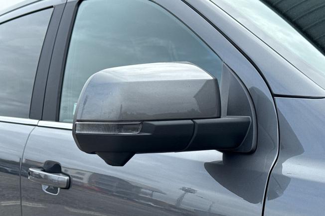 VOLKSWAGEN Amarok Photo 20