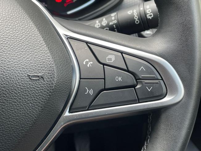 RENAULT Clio Photo 17