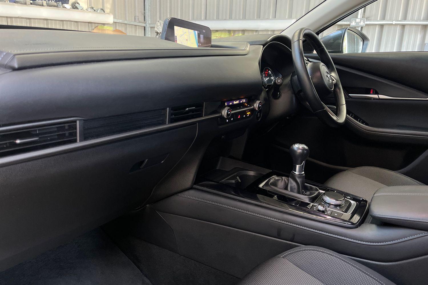 Mazda CX-30 Photo 17