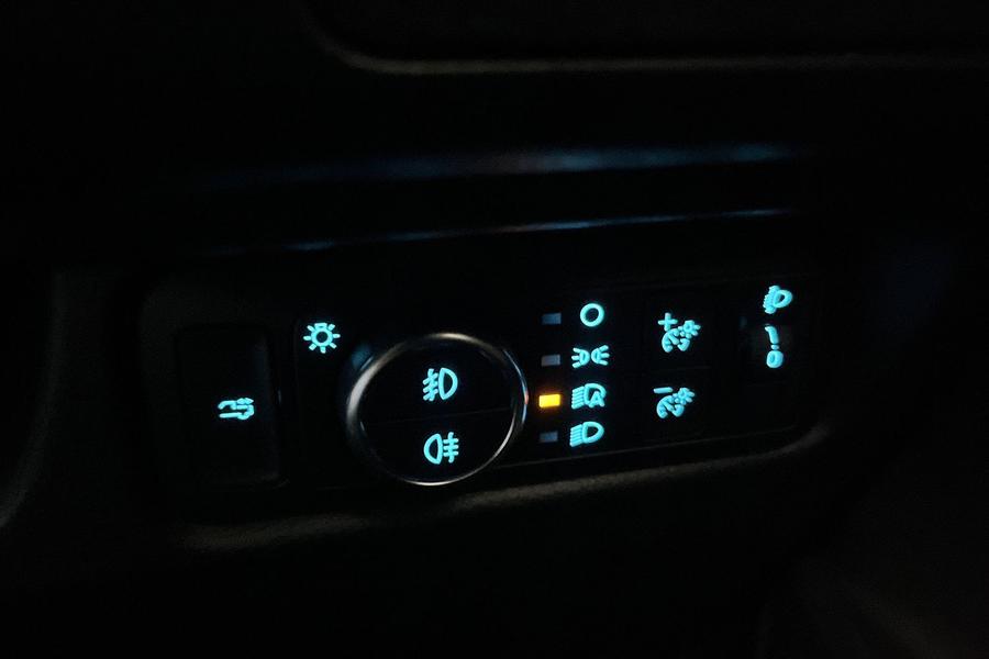 Ford RANGER Photo autoimg-4c614d155e7626c0c56a553036aa09ac73670295.jpg