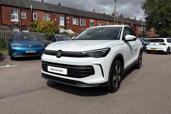 VOLKSWAGEN Tiguan Photo 22