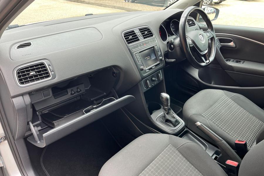 Volkswagen Polo Photo autoimg-4c65af2e47d16dc9fcabaf3537ac233135885737.jpg
